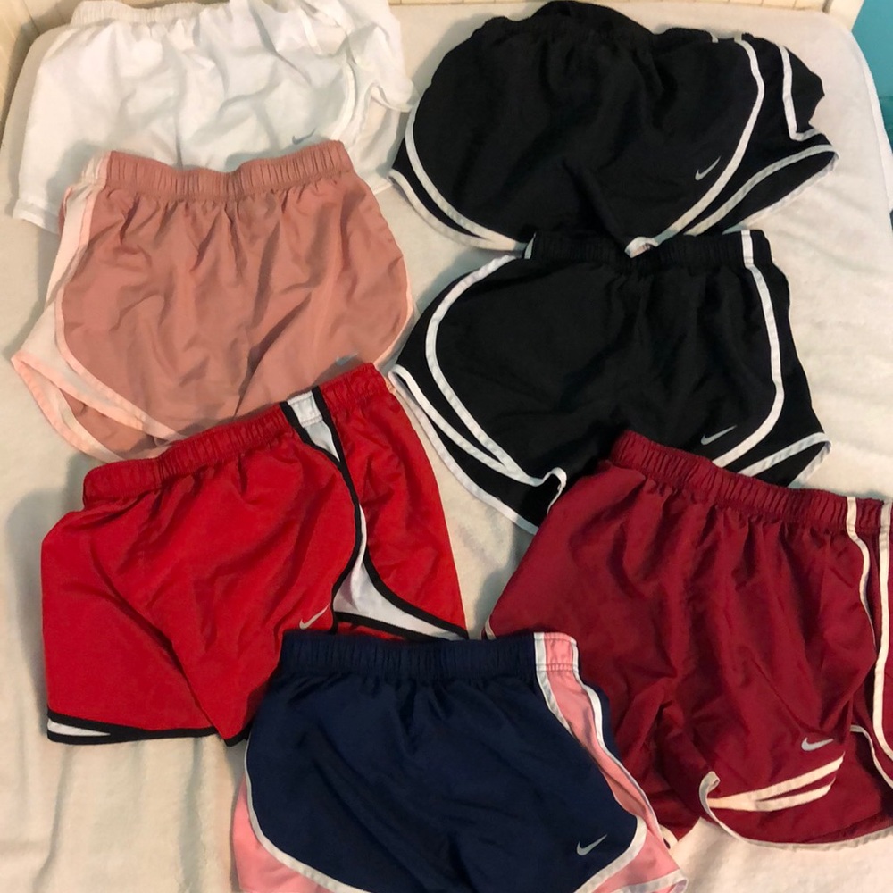 Nike shorts size small